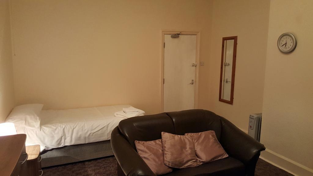 Station Hotel Hucknall ภายนอก รูปภาพ